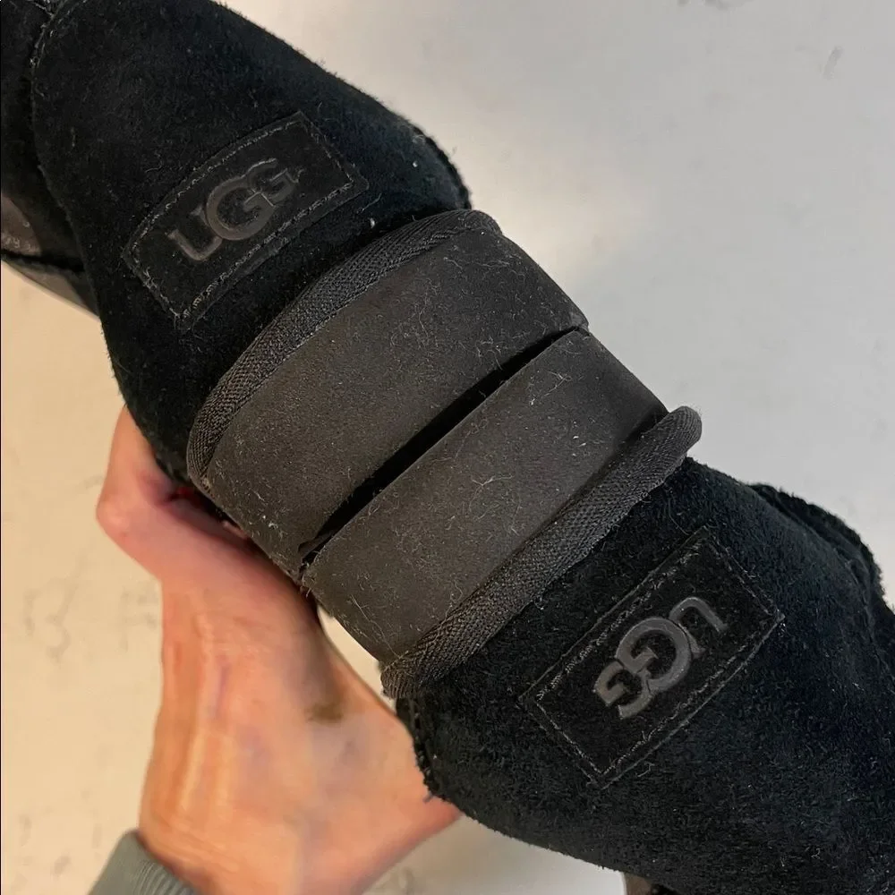 UGG Women's Classic Short Boot - Sparkles Size 9 - Black